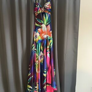 Tony Bowls Vibrant Floral Prom Dress